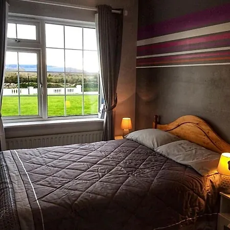 Naomh Colman Hotel
